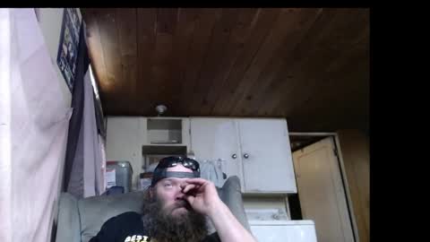 Snapshot of squegly chatting on May 1, 8:24 pm Bryan online show from May 1, 8:24 pm