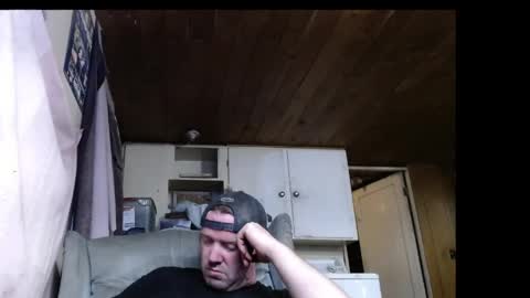 Snapshot of squegly chatting on May 8, 12:21 pm Bryan online show from May 8, 12:21 pm