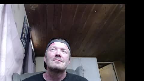 Snapshot of squegly chatting on May 9, 5:51 pm Bryan online show from May 9, 5:51 pm