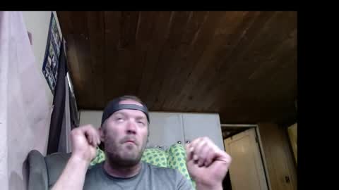 Snapshot of squegly chatting on May 19, 4:24 pm Bryan online show from May 19, 4:24 pm