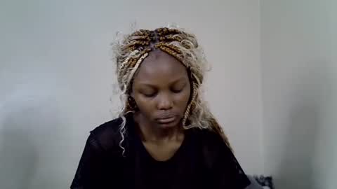 Snapshot of squirt_godes chatting on October 7, 1:25 am Tashy online show from October 7, 1:25 am