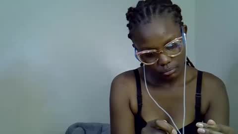 Snapshot of squirt_godes chatting on November 16, 6:46 pm Tashy online show from November 16, 6:46 pm