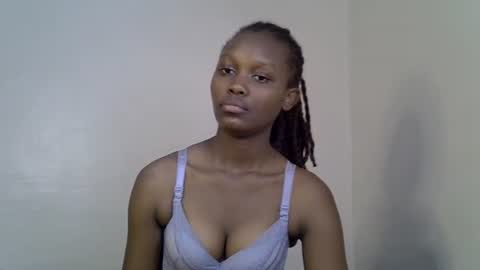 Snapshot of squirt_godes chatting on December 13, 8:58 pm Tashy online show from December 13, 8:58 pm