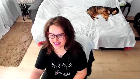 Snapshot of squirt_kimmm chatting on September 17, 6:48 am Kim online show from September 17, 6:48 am