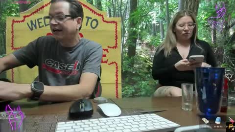 Snapshot of squirt_vip_room chatting on February 14, 1:46 am Roxy Day Mossimo Knight online show from February 14, 1:46 am