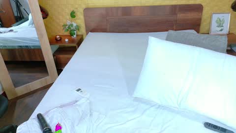 Snapshot of squirter_girl69 chatting on January 21, 6:33 am squirter_girl69 online show from January 21, 6:33 am