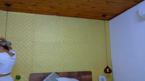 Snapshot of squirter_girl69 chatting on February 6, 2:55 am squirter_girl69 online show from February 6, 2:55 am