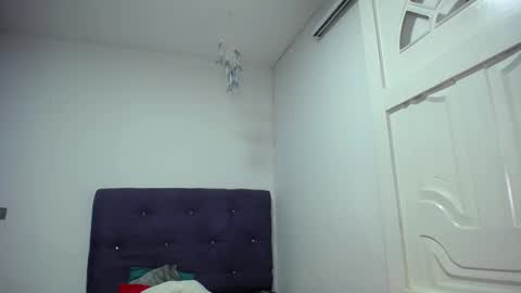 Snapshot of squirter_girl69 chatting on February 26, 7:09 am squirter_girl69 online show from February 26, 7:09 am