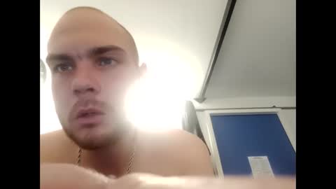 Snapshot of squirtinmyface6 chatting on February 10, 1:35 am squirtinmyface6 online show from February 10, 1:35 am