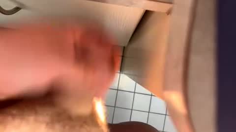 squirtlover68218 online show from May 19, 6:31 am