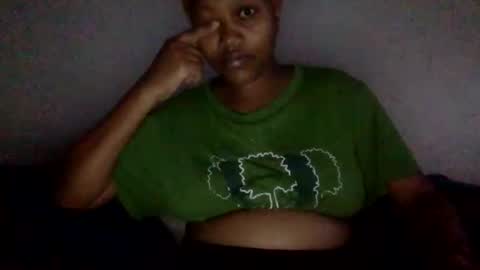 Snapshot of squirtqueen333 chatting on October 16, 10:27 am shana online show from October 16, 10:27 am