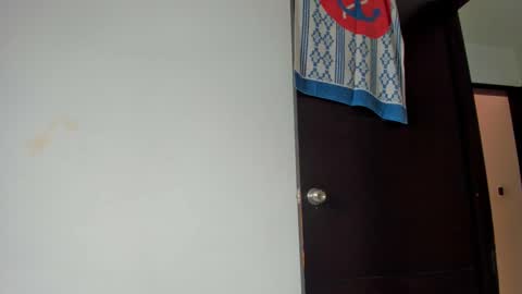 Snapshot of squirttati33 chatting on March 10, 4:35 pm Tati online show from March 10, 4:35 pm