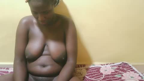 Snapshot of squirtypussie chatting on April 25, 7:22 am squirtypussie online show from April 25, 7:22 am