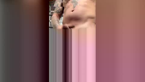 Snapshot of sqzxriehlqqw chatting on March 13, 5:08 pm Luv2Cum4u online show from March 13, 5:08 pm