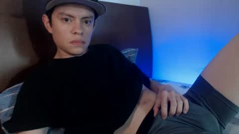 Snapshot of sr_bolaiinas chatting on June 1, 5:25 pm sr_bolaiinas online show from June 1, 5:25 pm