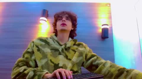 ethan online show from April 13, 12:54 pm