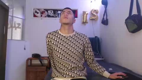 Snapshot of sr_porn01 chatting on December 21, 7:06 pm sr_porn01 online show from December 21, 7:06 pm