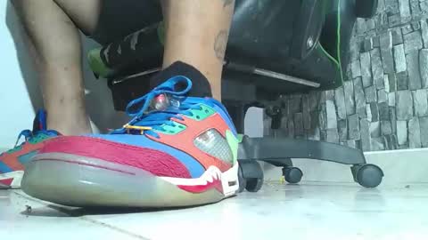 sr master cum its my old account online show from November 13, 2:10 am