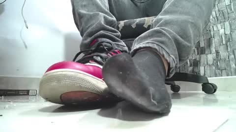 sr master cum its my old account online show from March 19, 11:09 pm