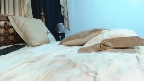 .          . online show from February 25, 3:05 pm