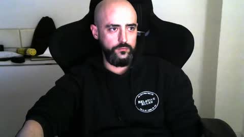 Snapshot of srtramposo chatting on January 2, 4:46 pm srtramposo online show from January 2, 4:46 pm