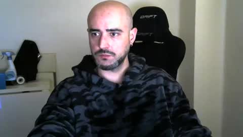 Snapshot of srtramposo chatting on March 15, 2:12 pm srtramposo online show from March 15, 2:12 pm