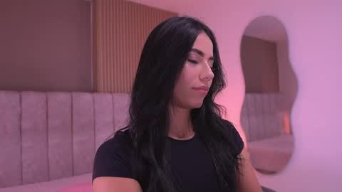 samantha online show from April 10, 7:18 pm