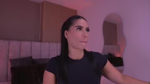 samantha online show from April 20, 7:15 pm