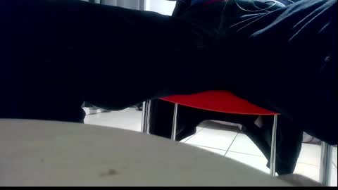 ssenzo online show from December 17, 6:53 pm