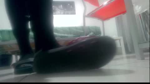 ssenzo online show from February 20, 10:15 pm