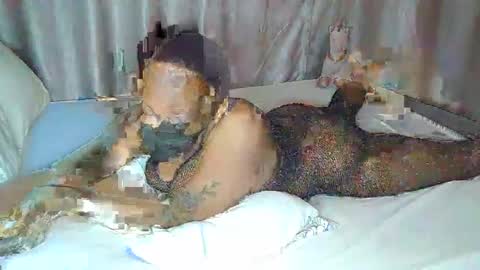 ssexxyred online show from April 18, 12:53 pm