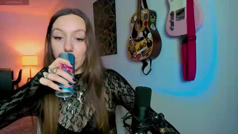 Snapshot of sshawty chatting on February 11, 2:24 pm Anni if Im offline for a long time Im depressed feel free to support me offline online show from February 11, 2:24 pm