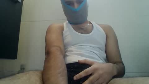 Snapshot of sssbrownboy chatting on March 22, 8:18 am sssbrownboy online show from March 22, 8:18 am