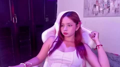 Snapshot of ssy_tgn chatting on February 1, 10:23 pm ssy tgn online show from February 1, 10:23 pm