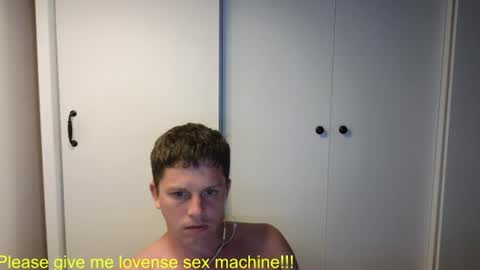 Snapshot of st1vemaster01 chatting on July 3, 1:50 pm st1vemaster01 online show from July 3, 1:50 pm