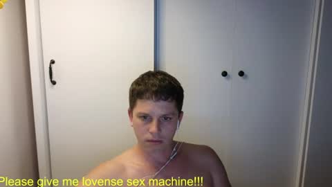 Snapshot of st1vemaster01 chatting on July 8, 1:15 pm st1vemaster01 online show from July 8, 1:15 pm