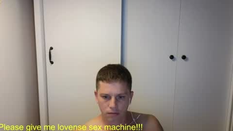 Snapshot of st1vemaster01 chatting on July 30, 2:05 pm st1vemaster01 online show from July 30, 2:05 pm