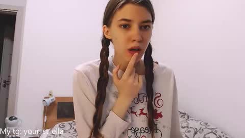 Ella online show from January 6, 3:05 pm