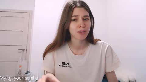 Snapshot of st_ella chatting on May 15, 5:31 pm Ella online show from May 15, 5:31 pm