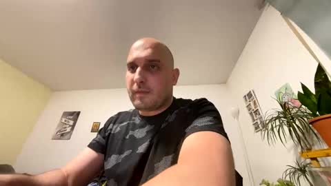 sta13 online show from May 14, 8:26 pm