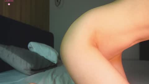 Stacey online show from April 21, 1:42 am