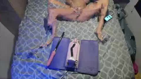 Snapshot of staciwilde chatting on April 5, 3:26 am staciwilde online show from April 5, 3:26 am