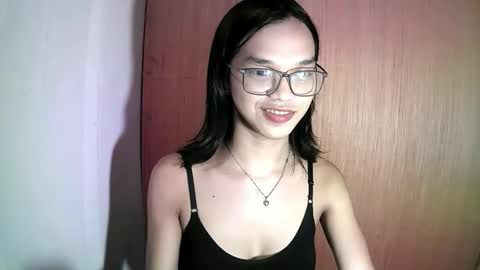 Snapshot of stacy21277373 chatting on May 25, 10:54 am STACY online show from May 25, 10:54 am
