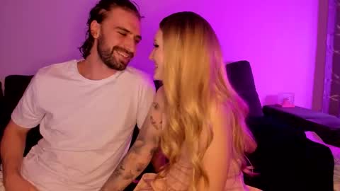 Snapshot of stacy_liam chatting on February 20, 4:40 pm stacy_liam online show from February 20, 4:40 pm