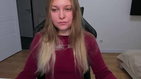 Stacy  online show from December 19, 10:55 am