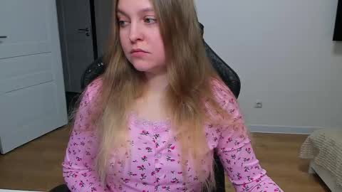 Stacy  online show from March 28, 7:13 pm