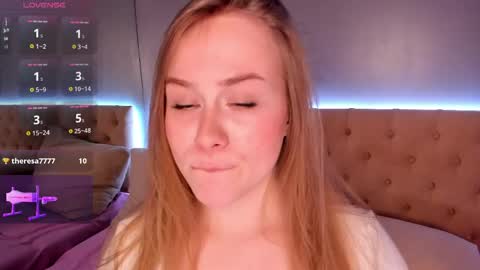 Snapshot of stacy_moorexx chatting on May 19, 8:37 pm STACY online show from May 19, 8:37 pm