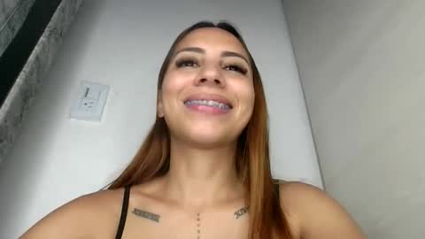 Snapshot of stacy_queen chatting on April 19, 2:44 am Stacy Queen online show from April 19, 2:44 am