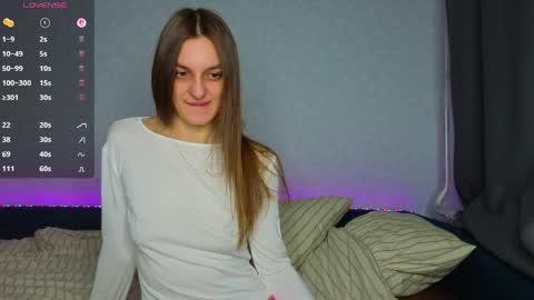 Sexy lips online show from April 24, 2:03 am