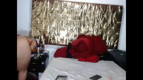 Snapshot of stacy_waine chatting on February 23, 11:04 pm shanell online show from February 23, 11:04 pm